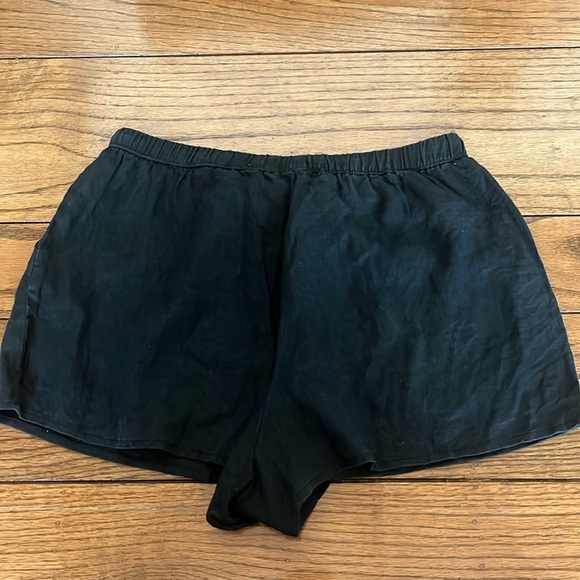 Unsubscribed Black Linen Hot Short Size 8 - Picture 6 of 11